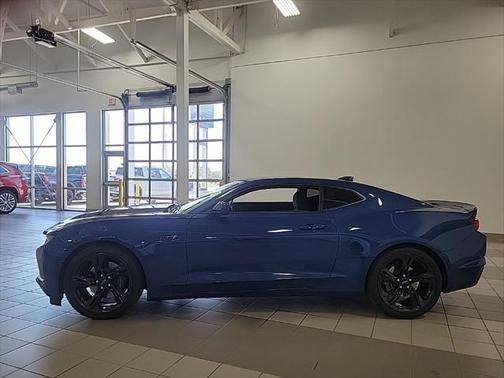 2021 Chevrolet Camaro RWD Coupe LT1