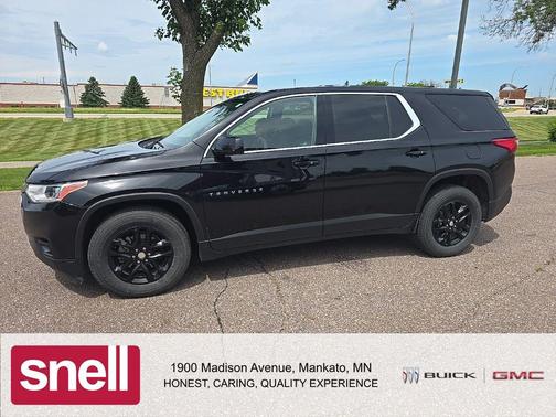 Mosaic Black Metallic 2020 Chevrolet Traverse LS