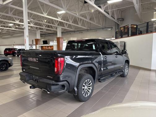 Onyx Black 2021 GMC Sierra 1500 AT4