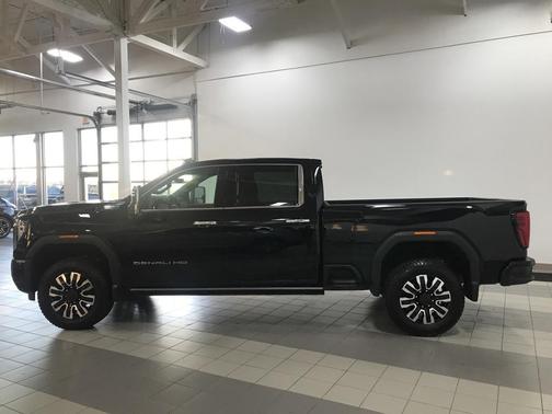 2025 GMC Sierra 3500 Denali