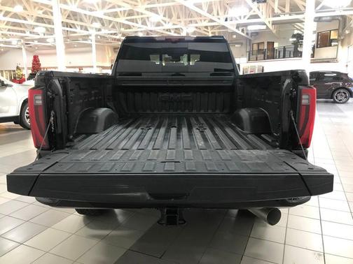 2025 GMC Sierra 3500 Denali