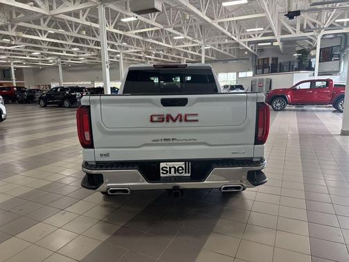 Glacier White Tricoat 2026 GMC Sierra 1500 SLT