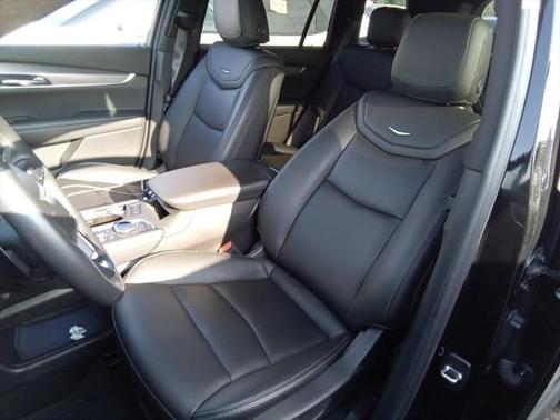 2023 Cadillac XT6 Luxury AWD