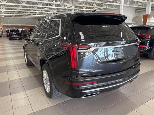 2023 Cadillac XT6 Luxury AWD