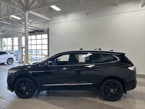 2023 Buick Enclave Essence AWD