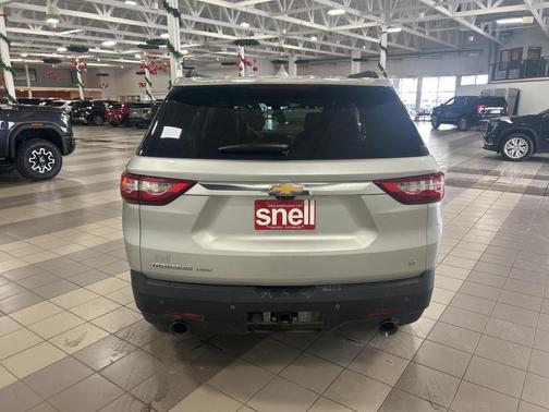2021 Chevrolet Traverse LT Leather