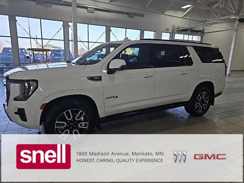 2023 GMC Yukon XL 4WD AT4