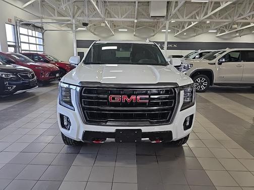2023 GMC Yukon XL 4WD AT4