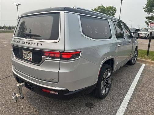 2023 Jeep Grand Wagoneer L Series III 4x4