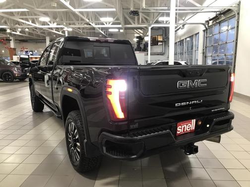 2025 GMC Sierra 3500 Denali