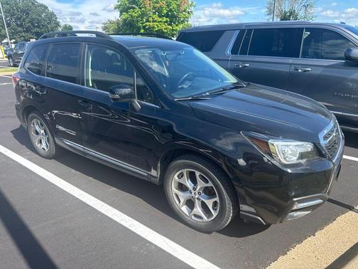 Crystal Black Silica 2018 Subaru Forester 2.5i Touring