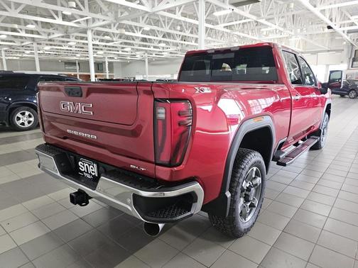 2026 GMC Sierra 3500 SLT