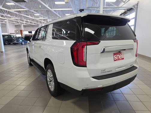 2023 GMC Yukon XL SLT