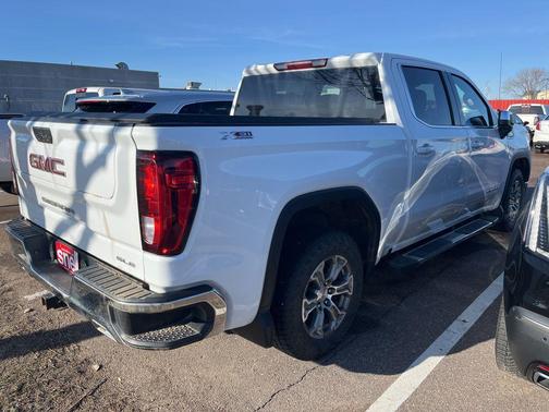 2022 GMC Sierra 1500 SLE