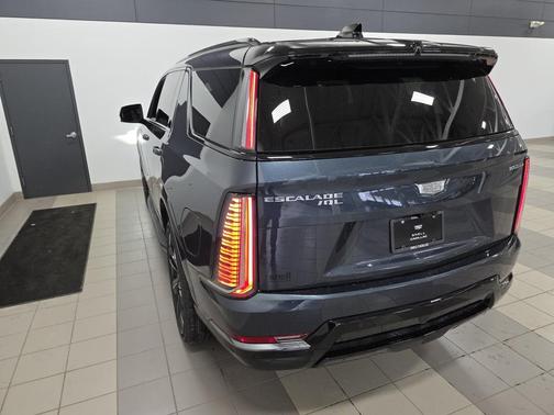 2026 Cadillac Escalade IQL Sport