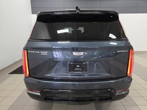 2026 Cadillac Escalade IQL Sport