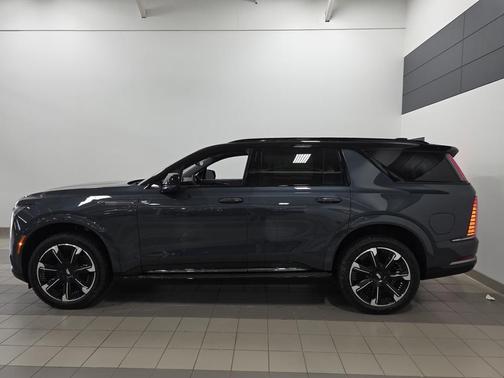 2026 Cadillac Escalade IQL Sport