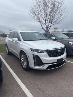 Crystal White Tricoat 2021 Cadillac XT6 Premium Luxury AWD