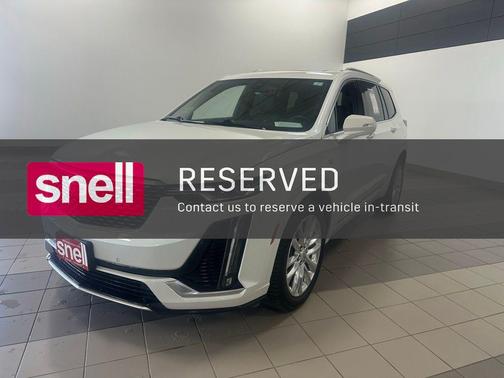 Crystal White Tricoat 2021 Cadillac XT6 Premium Luxury AWD
