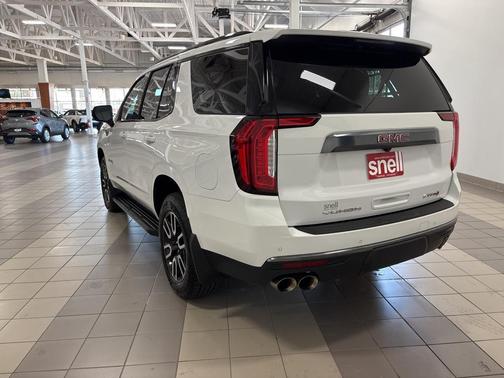 2022 GMC Yukon 4WD AT4