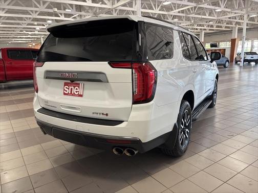 2022 GMC Yukon 4WD AT4