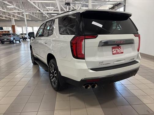 2022 GMC Yukon 4WD AT4