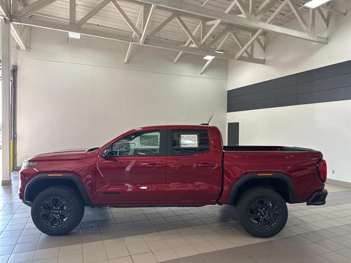 2025 GMC Canyon Elevation