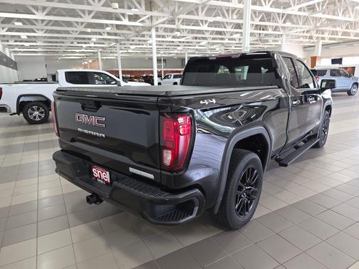 Onyx Black 2024 GMC Sierra 1500 Elevation