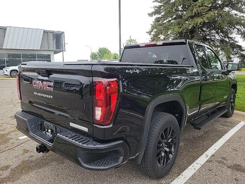 Onyx Black 2024 GMC Sierra 1500 Elevation