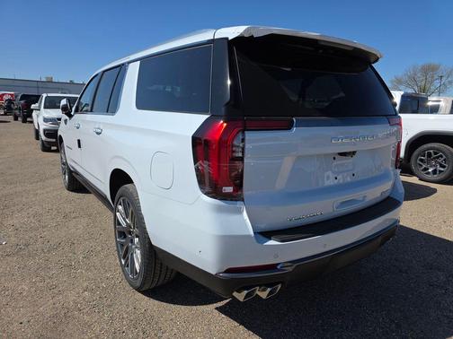 Glacier White Tricoat 2026 GMC Yukon XL Denali Ultimate