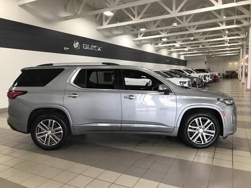 2023 Chevrolet Traverse High Country