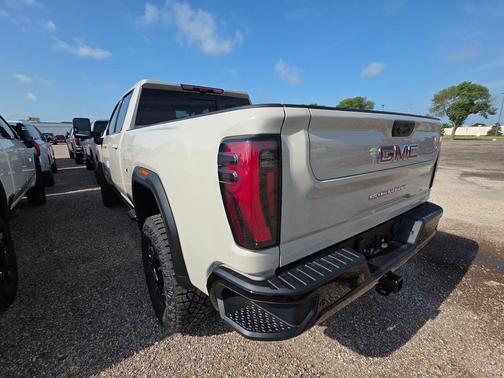 Coastal Dune 2026 GMC Sierra 2500 AT4X