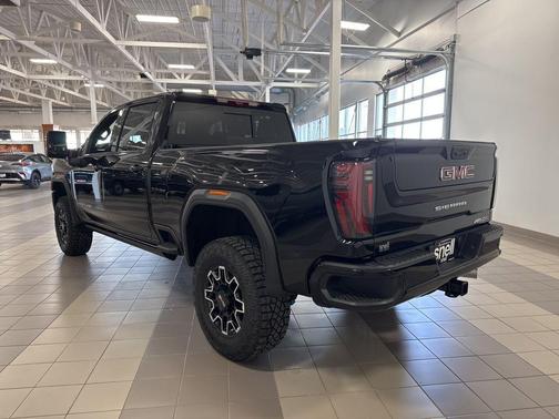 Onyx Black 2026 GMC Sierra 2500 AT4X