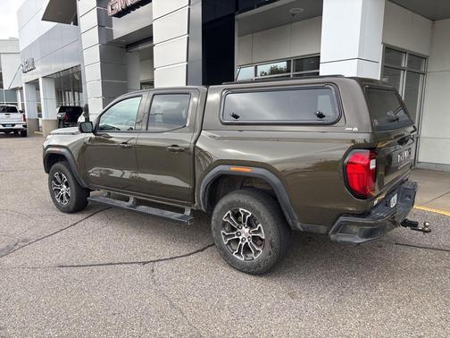 2024 GMC Canyon AT4