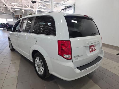 White Knuckle Clearcoat 2019 Dodge Grand Caravan SXT