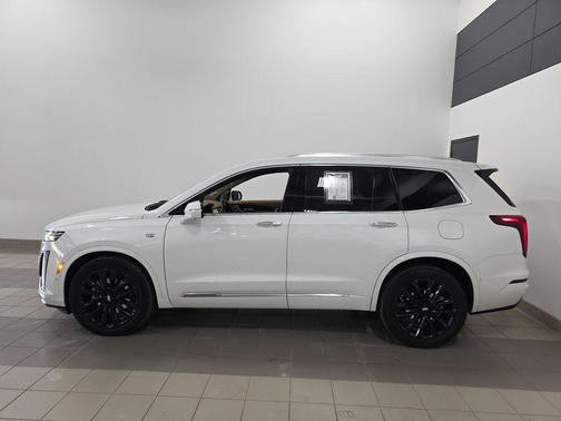 2023 Cadillac XT6 Premium Luxury AWD