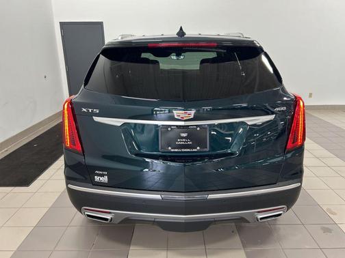 Emerald Lake Metallic 2026 Cadillac XT5 Premium Luxury