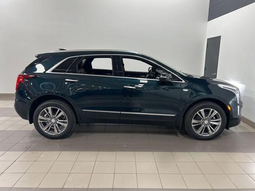Emerald Lake Metallic 2026 Cadillac XT5 Premium Luxury