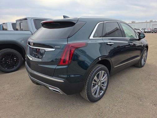 Emerald Lake Metallic 2026 Cadillac XT5 Premium Luxury