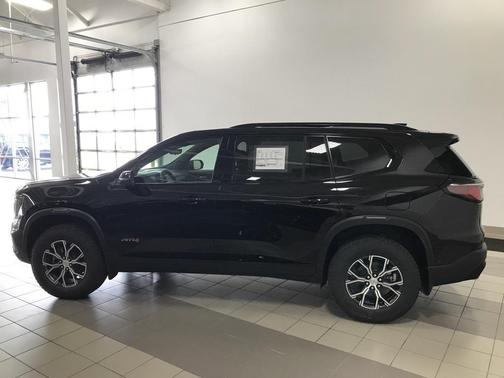 2026 GMC Acadia AWD AT4