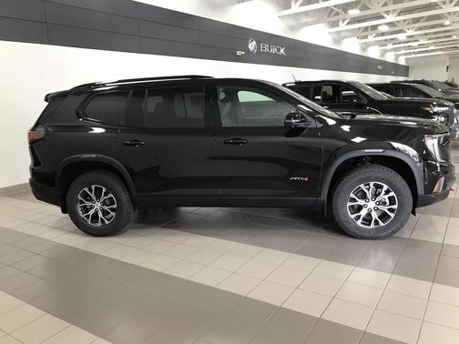 2026 GMC Acadia AWD AT4