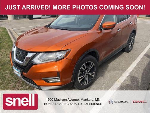 Monarch Orange Metallic 2019 Nissan Rogue SV