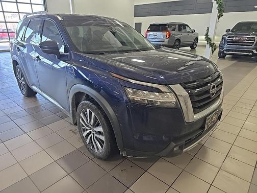 2022 Nissan Pathfinder Platinum 4WD