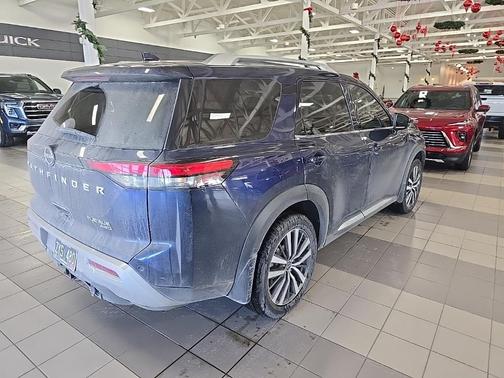 2022 Nissan Pathfinder Platinum 4WD