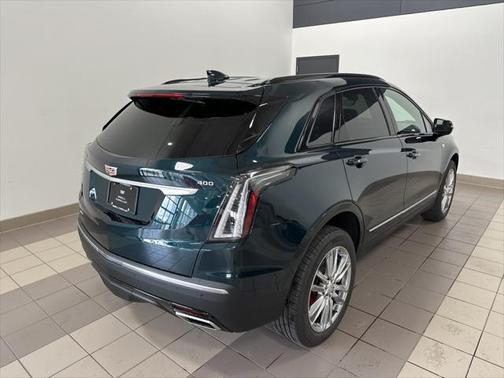 2025 Cadillac XT5 Sport
