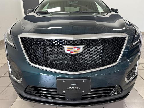 2025 Cadillac XT5 Sport