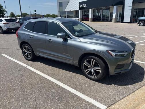 2019 Volvo XC60 T5 Momentum