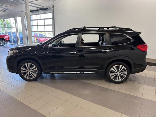Crystal Black Silica 2019 Subaru Ascent Touring 7-Passenger