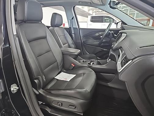 Ebony Twilight Metallic 2022 GMC Terrain SLT