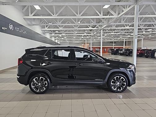 Ebony Twilight Metallic 2022 GMC Terrain SLT